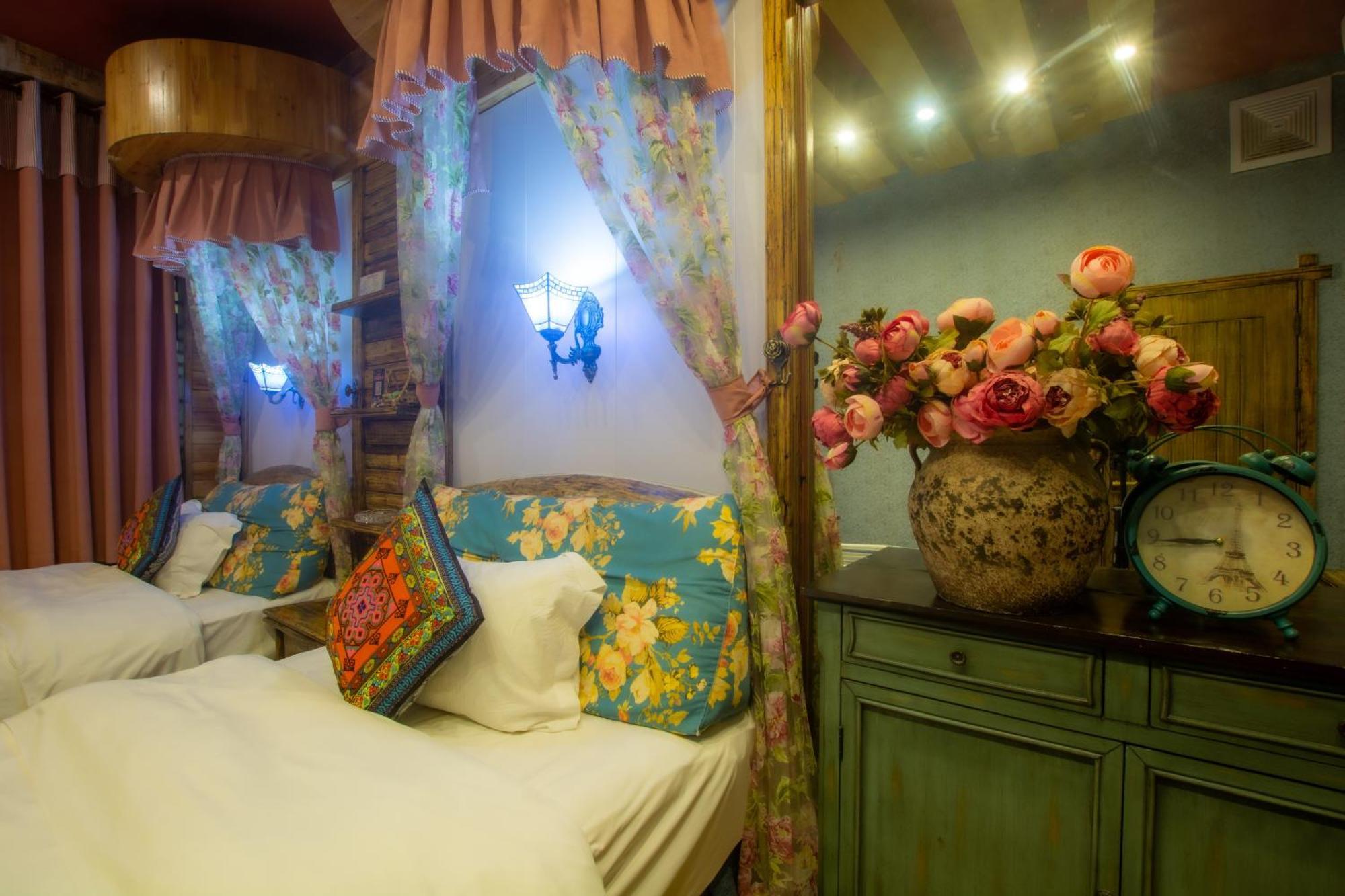 Floral Hotel - Baihui Living Zhangjiajie Buitenkant foto