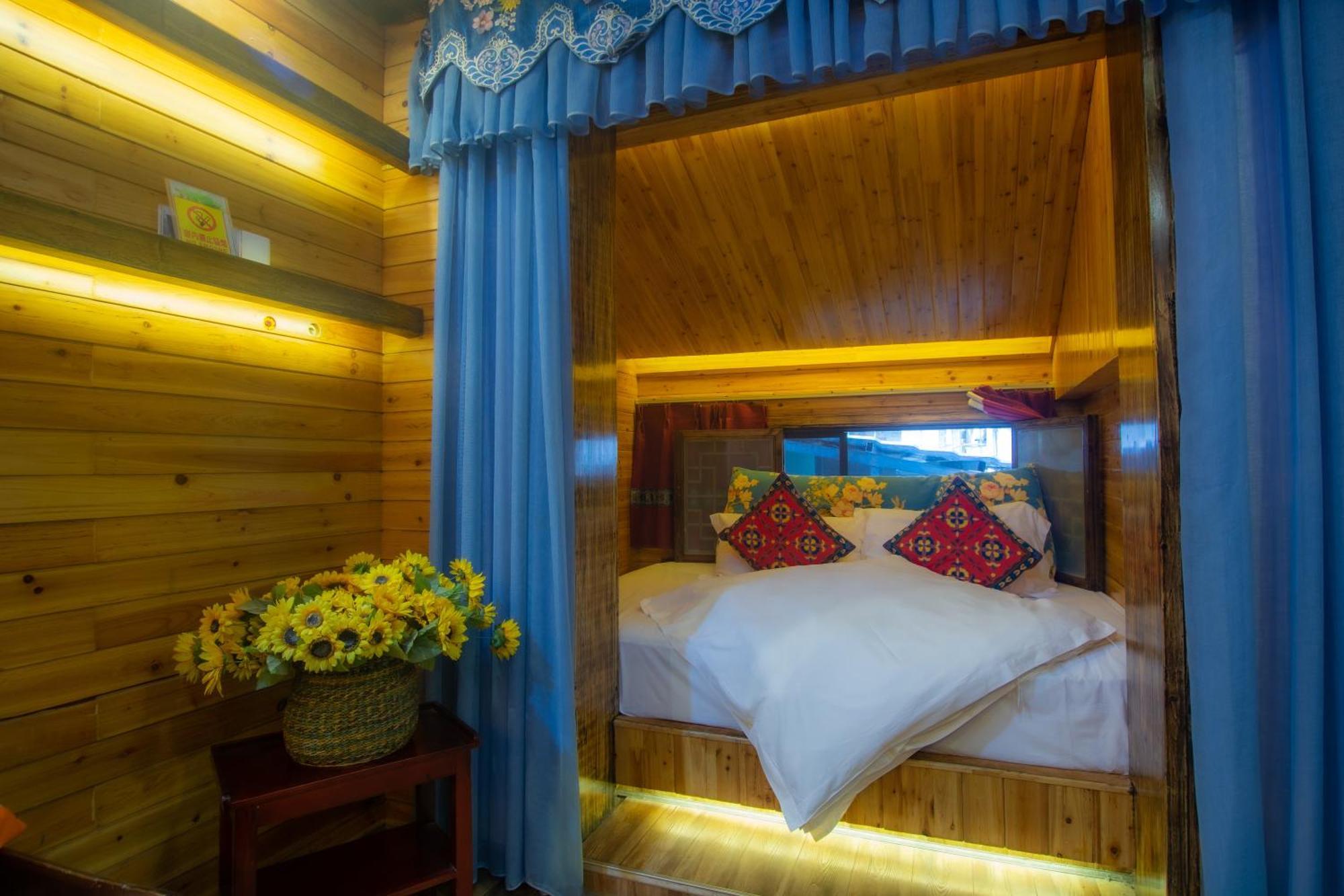 Floral Hotel - Baihui Living Zhangjiajie Buitenkant foto