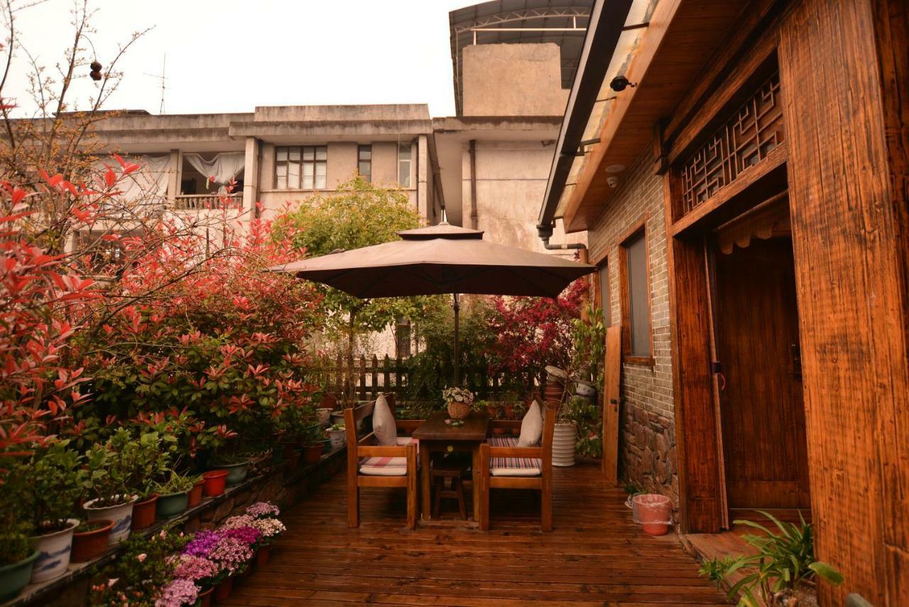 Floral Hotel - Baihui Living Zhangjiajie Buitenkant foto